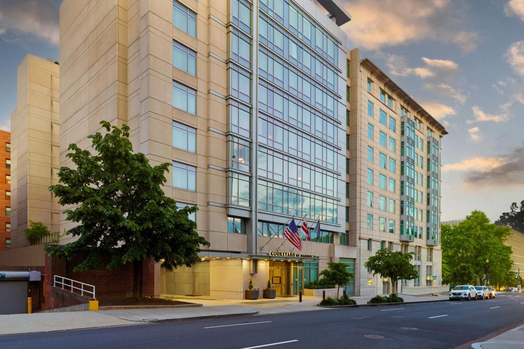 Courtyard By Marriott Washington, D.c./foggy Bottom