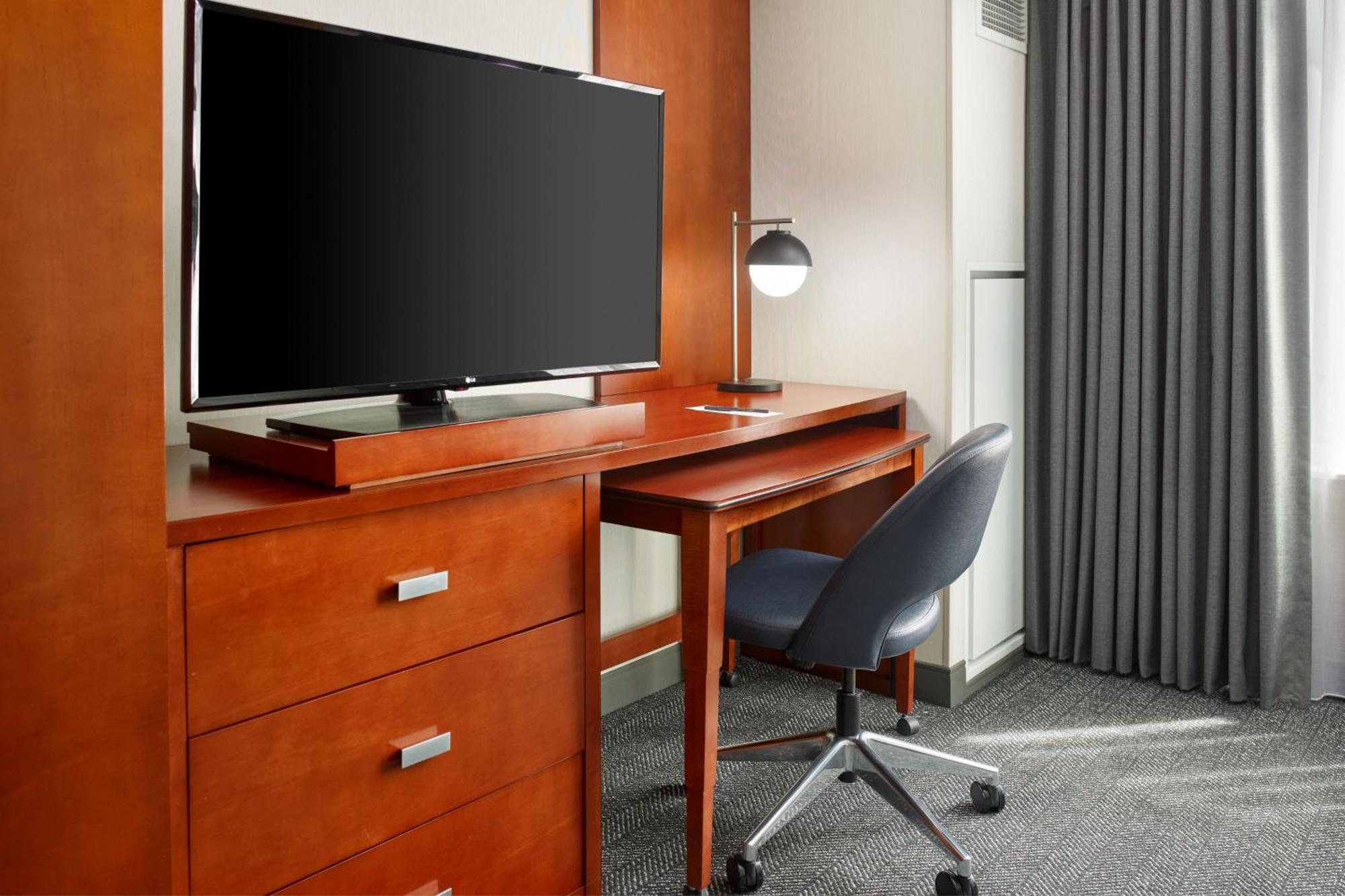 Courtyard By Marriott Washington, D.c./foggy Bottom Washington